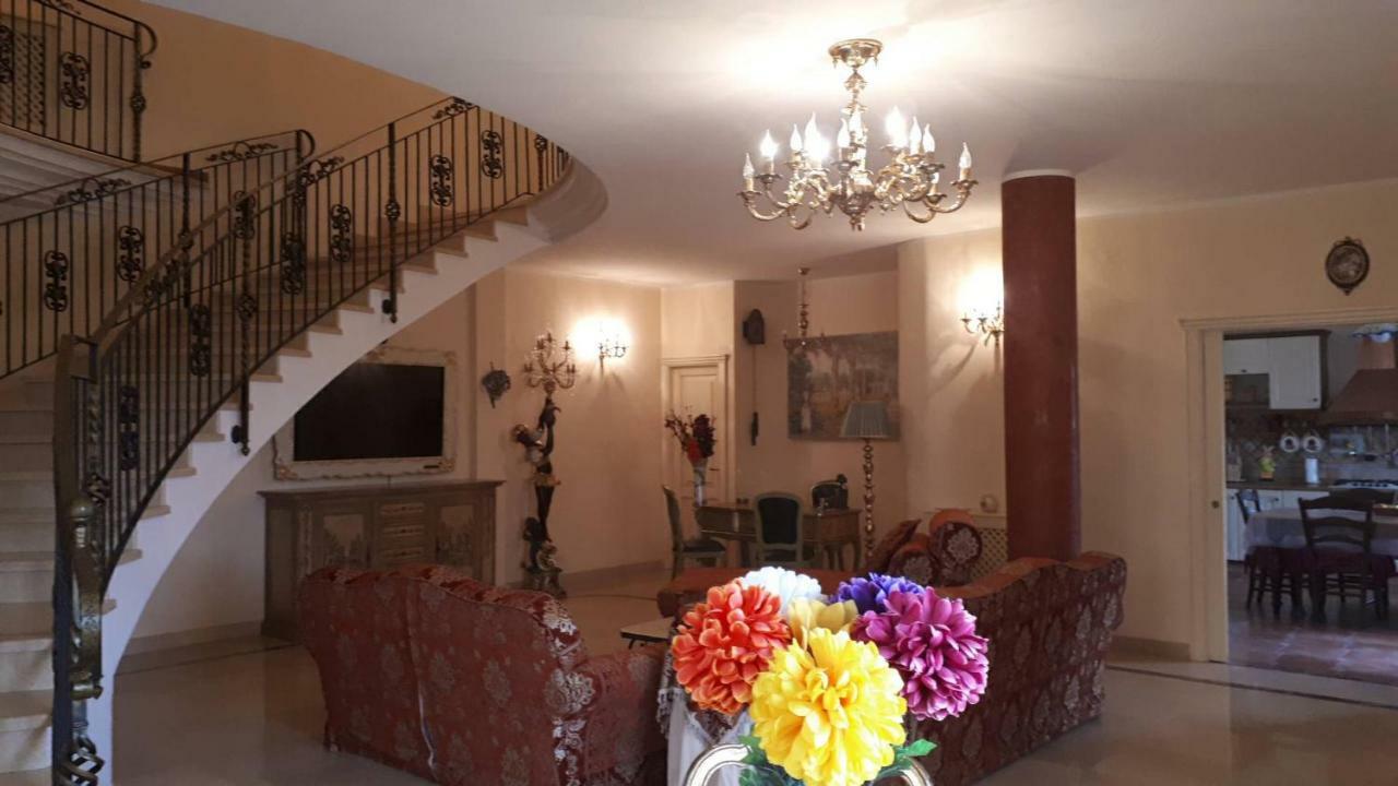 Villa Dei Sogni Sant'Arpino Екстериор снимка